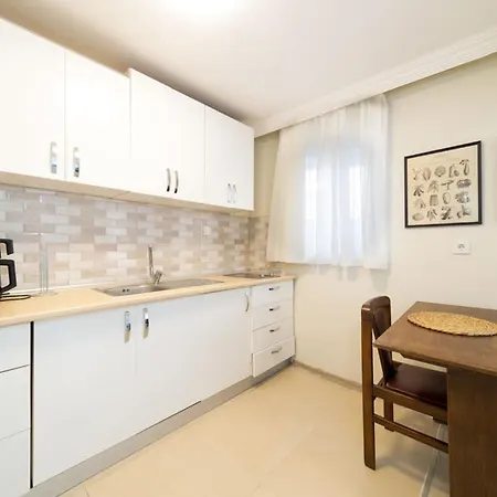 Central Apartment Near Popular Attractions In Antalya Апартаменты *